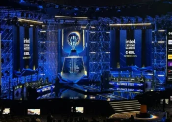 Así se transforma la Arena Spodek antes de los playoffs