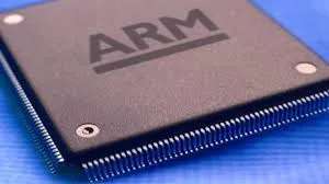 Arm planea fabricar sus propios CPUs a partir de este verano, impulsando un innovador dispositivo de IA diseñado por Jony Ive.