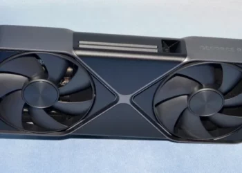 Se rumorea que las RTX 5060 y RTX 5060 Ti llegarán en semanas, con obligación de precio mínimo para su lanzamiento.